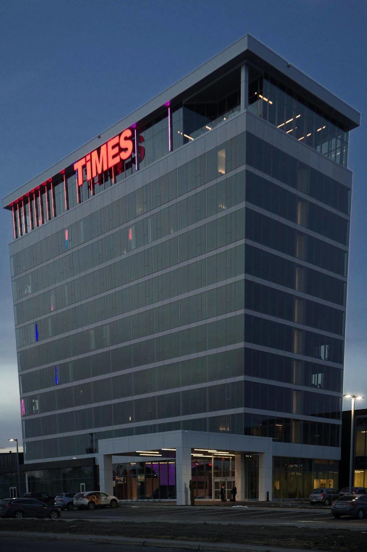 Grand Times Hotel ดรัมมอนวิลล์ ภายนอก รูปภาพ